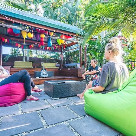Tropic Days Boutique Hostel Cairns Extérieur photo