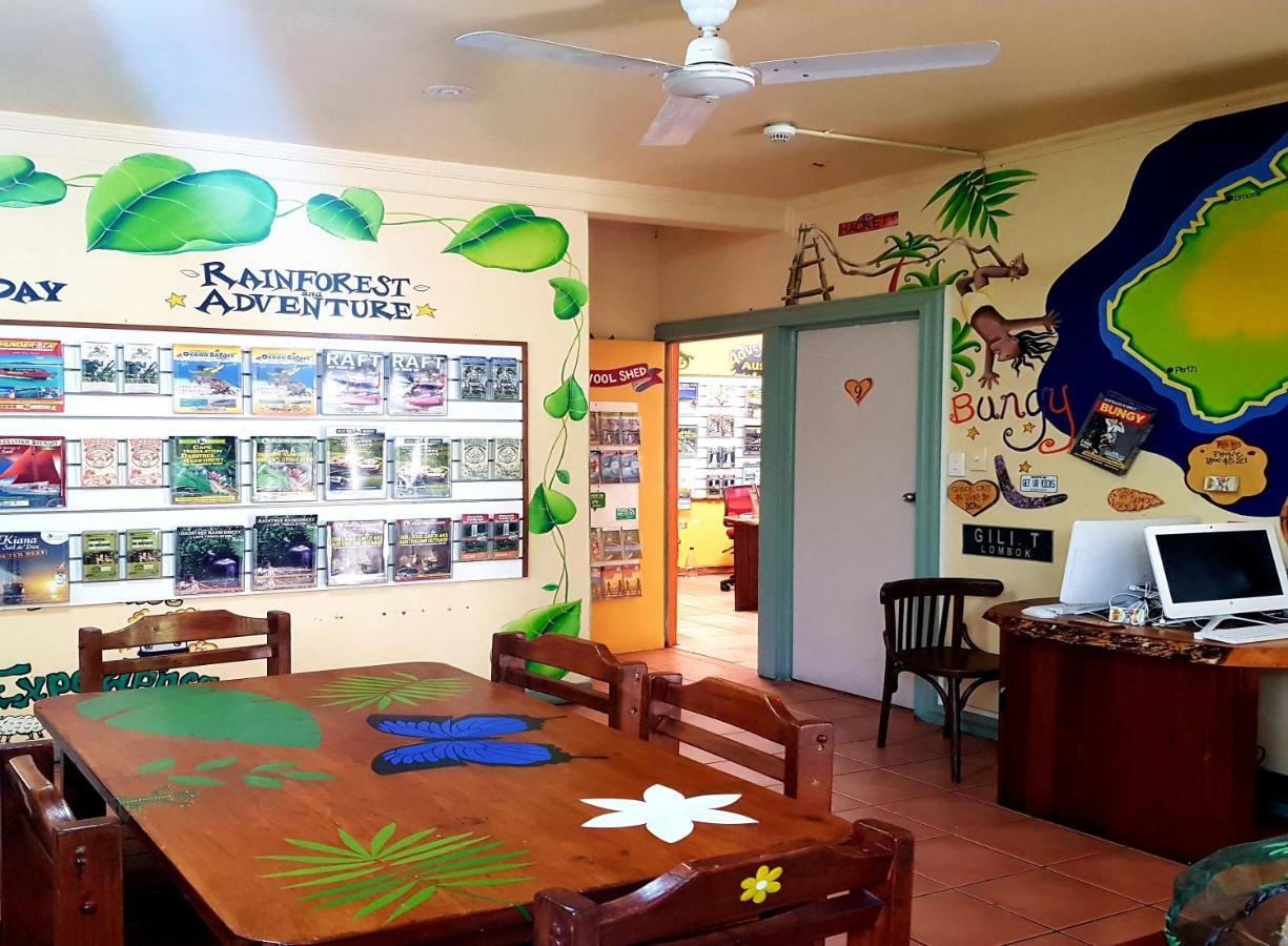 Tropic Days Boutique Hostel Cairns Extérieur photo